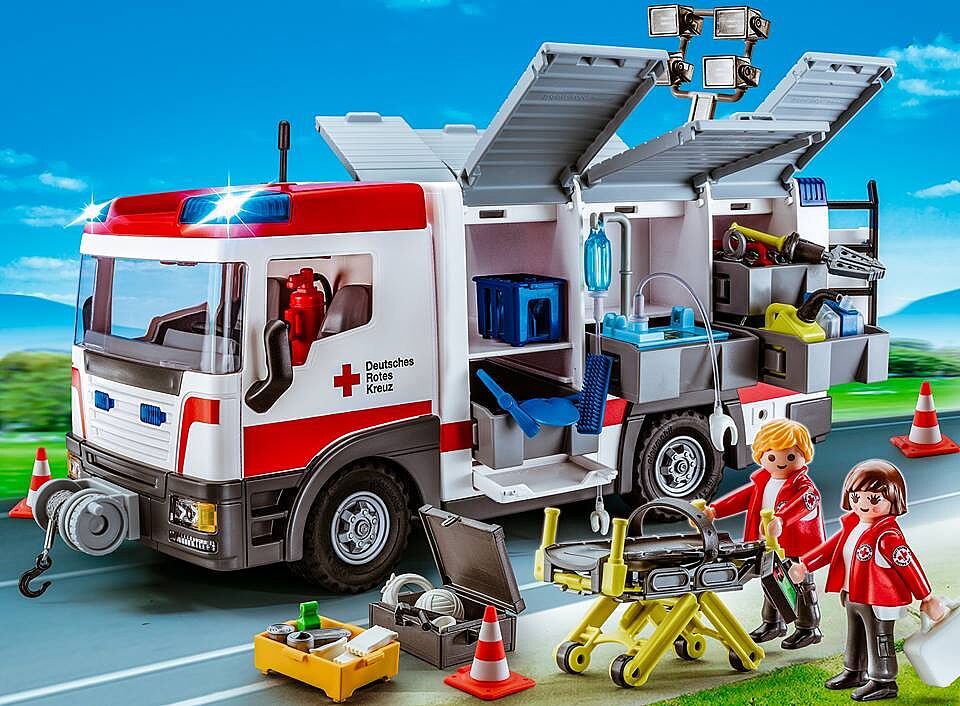 Der Playmobil DRK Gerätewagen ist mit Rettungsliege und Versorgungsausrüstung ausgestattet.